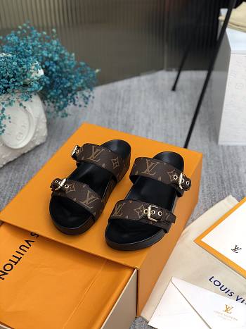 Louis Vuitton sandals 001