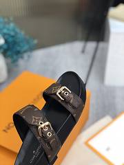 LV Sandals 001 - 4