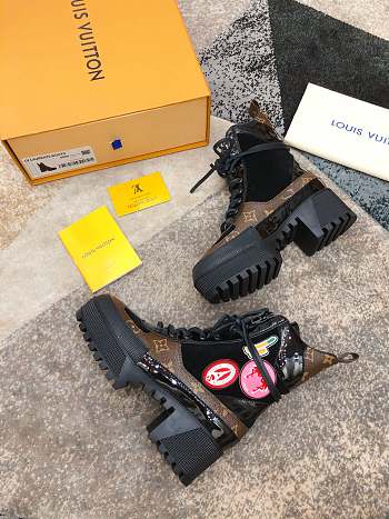 Louis Vuitton Laureate platform desert boot 001