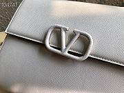 Valentino VSling grainy calfskin handbag in white 30cm - 2