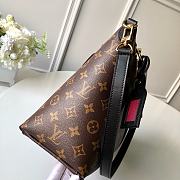 Louis Vuitton V tote MM monogram in plum red M43949 36cm - 4