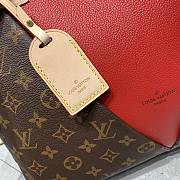 Louis Vuitton V tote MM monogram in red M43957 36cm - 2