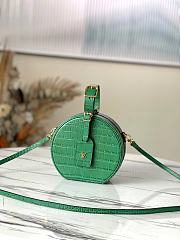 LV Petite boite chapeau crocodilian brillant leather in green N93598 17.5cm - 1