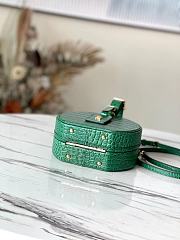 LV Petite boite chapeau crocodilian brillant leather in green N93598 17.5cm - 2