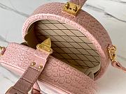 LV Petite boite chapeau crocodilian brillant leather in light pink N94160 17.5cm - 3