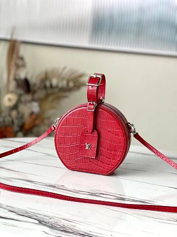 LV Petite boite chapeau crocodilian brillant leather in red N95054 17.5cm