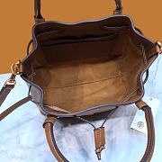 Tory Burch | Mcgraw small drawstring satchel in brown 85119 25cm - 5