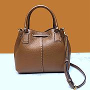 Tory Burch | Mcgraw small drawstring satchel in brown 85119 25cm - 2