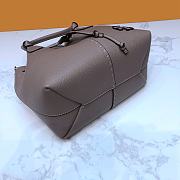 Tory Burch | Mcgraw small drawstring satchel in grey 85119 25cm - 6