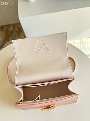 LV Twist one handle MM in pink M57090 29cm - 2