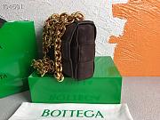 Bottega Veneta Chain cassette suede crossbody bag black 26cm - 2