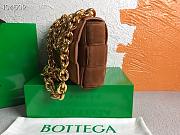 Bottega Veneta Chain cassette suede crossbody bag brown 26cm - 5