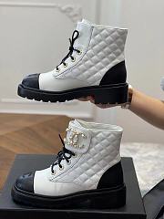 Chanel Lace-ups leather boots in white/black - 5
