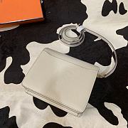 Hermes Roulis mini bag in white 18cm - 2