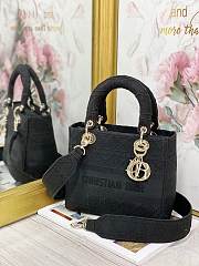 Dior medium Lady D-lite bag in black M0565 24cm - 1