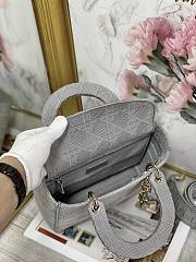 Dior medium Lady D-lite bag in grey M0565 24cm - 6