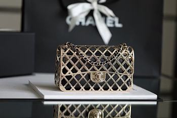 Chanel Evening bag with gold hardware AS2514 18cm