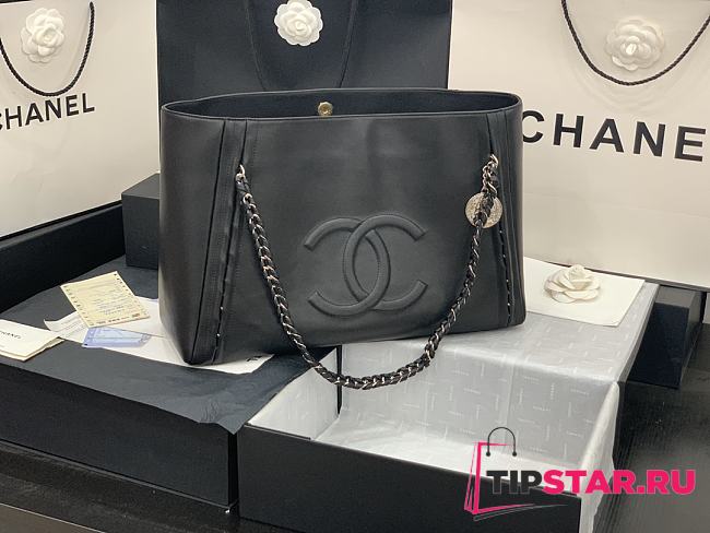 Chanel Tote shopping bag in black AS8473 42cm - 1