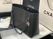 Chanel Tote shopping bag in black AS8473 42cm - 5