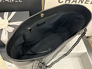 Chanel Tote shopping bag in black AS8473 42cm - 4