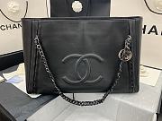 Chanel Tote shopping bag in black AS8473 42cm - 3