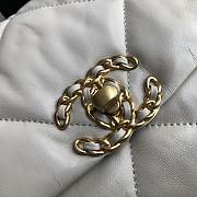 Chanel 19 handbag calfskin in white 26cm - 3