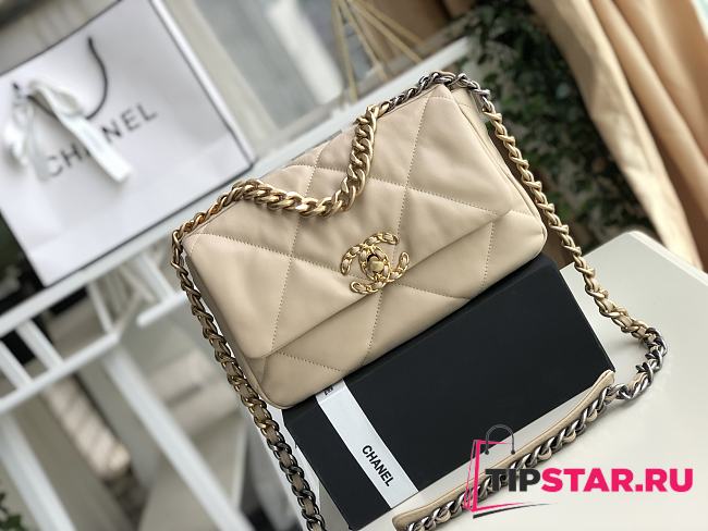 Chanel 19 handbag calfskin in beige 26cm - 1