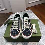 Gucci Tennis 1977 sneaker dark blue and ivory eco washed organic GG jacquard denim - 5