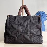 LV OnTheGo GM embroidered with monogram pattern padded in black M59005 41cm - 1
