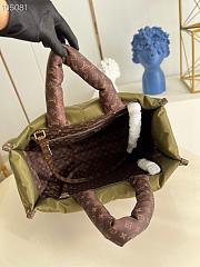 LV OnTheGo GM embroidered with monogram pattern padded in khaki M59007 41cm - 2