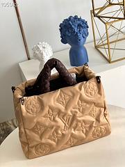 LV OnTheGo GM embroidered with monogram pattern padded in beige M59007 41cm - 6