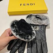 Fendi gloves 000 - 4