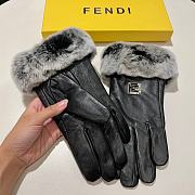 Fendi gloves 000 - 3