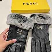 Fendi gloves 000 - 2