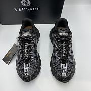 Versace Trigreca sneakers 10 - 4