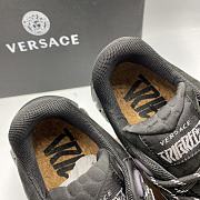 Versace Trigreca sneakers 10 - 2