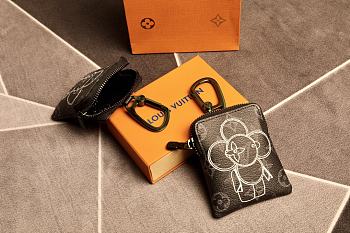 Louis Vuitton Sun flower keychain M62903