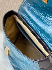 Givenchy ID quilted crinkled glossed-leather bag blue 29cm - 6