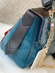 Givenchy ID quilted crinkled glossed-leather bag blue 29cm - 2