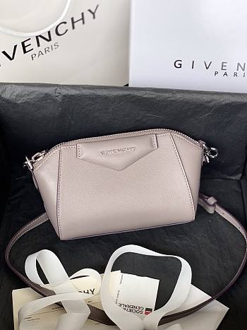 Givenchy Antigona nano leather bag taupe 9981-4 18cm