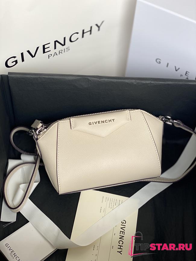 Givenchy Antigona nano leather bag beige 9981-4 18cm - 1