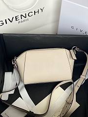 Givenchy Antigona nano leather bag beige 9981-4 18cm - 5