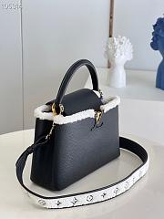 LV Capucines MM with shearling in black M59073 31.5cm - 4
