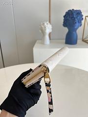 LV zippy wallet monogram empreinte leather in white M80680 19.5cm - 3