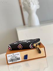 LV Zippy coin purse Wild at Heart seasonal collection in black M80677 11cm - 4