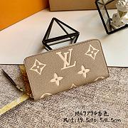 LV Zippy wallet bicolor monogram empreinte leather in dove/cream M69794 19.5cm - 1