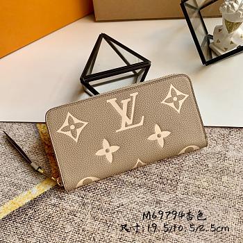 LV Zippy wallet bicolor monogram empreinte leather in dove/cream M69794 19.5cm