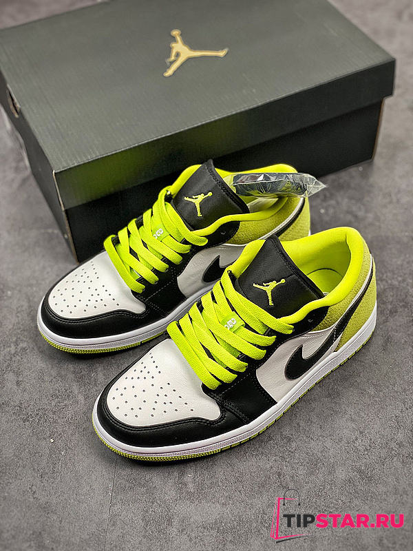 Nike Air Jordan 1 yellow toe - 1
