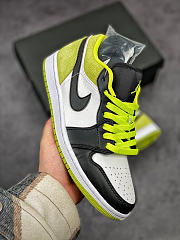 Nike Air Jordan 1 yellow toe - 6