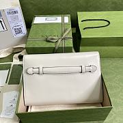 Gucci Clutch with double G in white leather 648935 29cm - 4